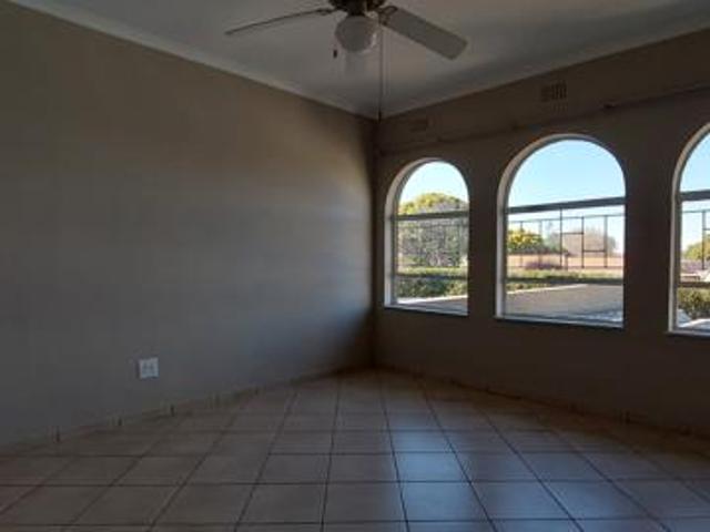 Townhouse for rent in Ekurhuleni, Gauteng