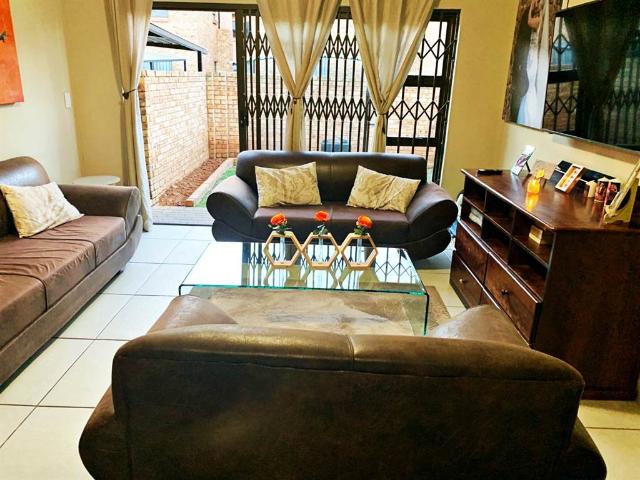 Townhouse for sale in Ekurhuleni, Gauteng