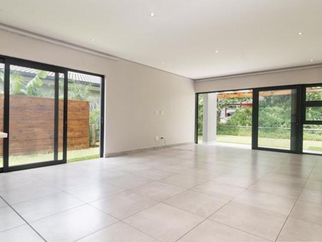Townhouse for sale in Princess Grant, Kwazulu-natal