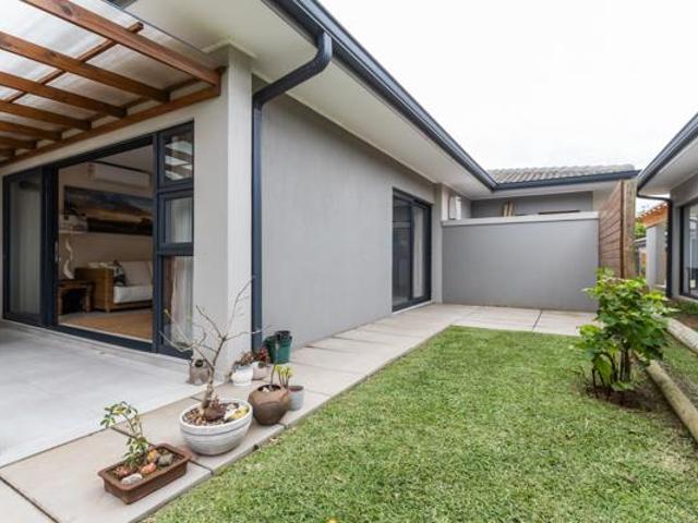 Townhouse for sale in Princess Grant, Kwazulu-natal