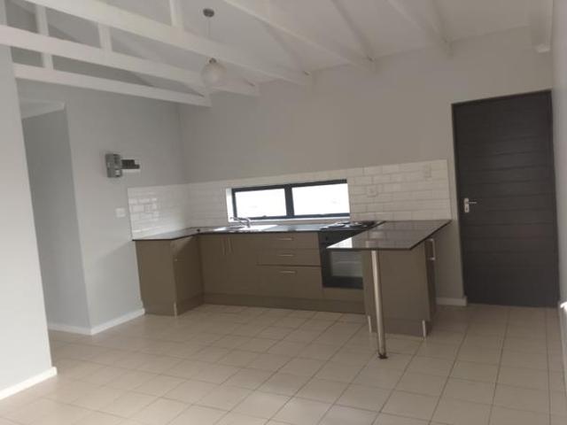 Townhouse for sale in Nelson Mandela Bay Ward 18, Nelson Mandela Bay Metropolitan Municipality