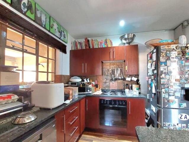 Townhouse for sale in Hartbeespoort Dam Nature Reserve, North West