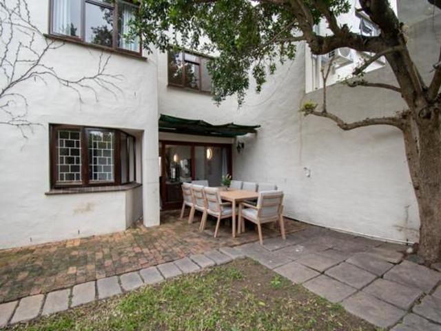 Townhouse for rent in Cape Town, Western Cape