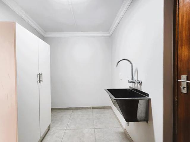 Townhouse for sale in Cape Town, Western Cape