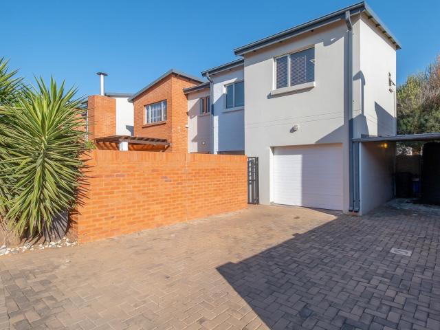 Townhouse for sale in Randburg, Gauteng