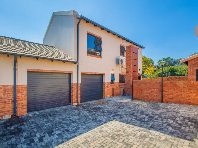Townhouse for rent in Randburg