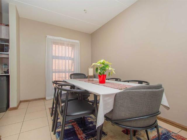 Townhouse for sale in Vosloorus, Gauteng