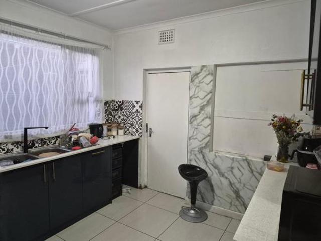 Townhouse for sale in Cape Town, Western Cape
