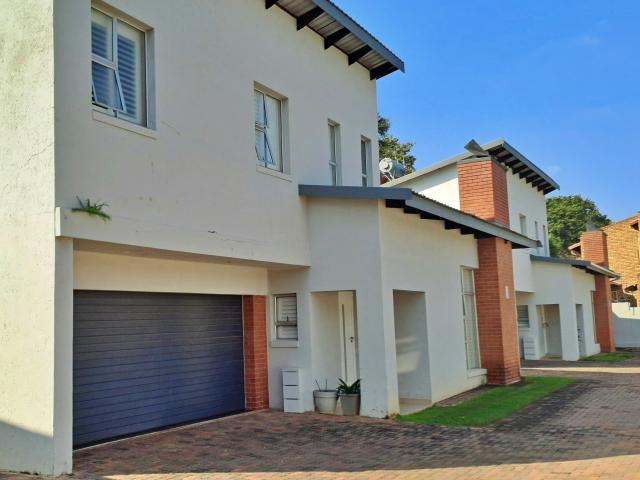 Townhouse for sale in Waterkloof, Gauteng