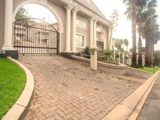 Townhouse for rent in Vosloorus, Gauteng