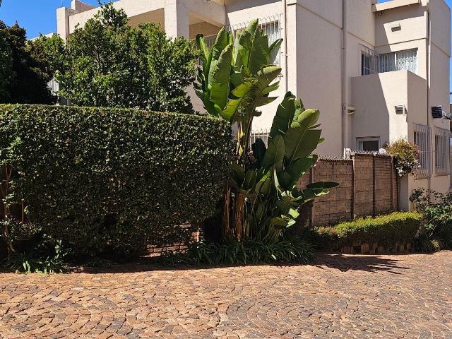 Townhouse for sale in Vosloorus, Gauteng
