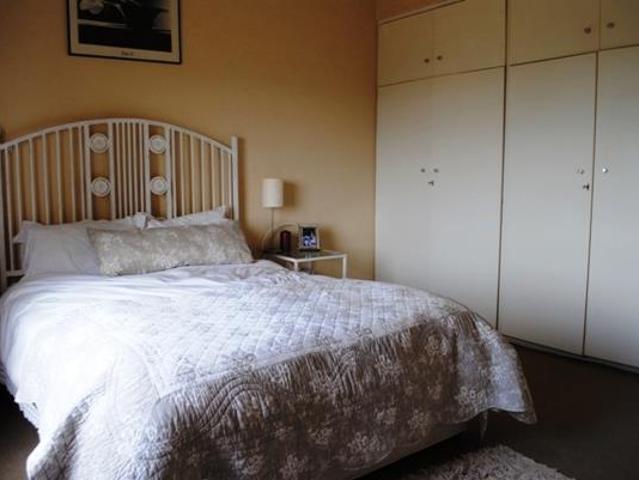 Townhouse for rent in Waterkloof, Gauteng