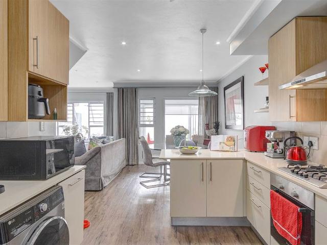 Townhouse for sale in Vosloorus, Gauteng