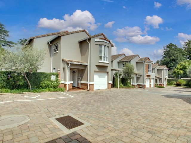 Townhouse for sale in Alexandra, Gauteng