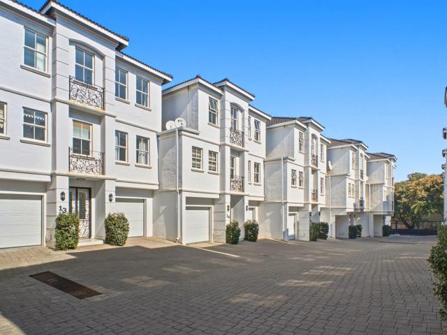 Townhouse for sale in Alexandra, Gauteng
