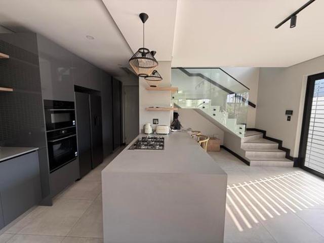 Townhouse for rent in Vosloorus, Gauteng
