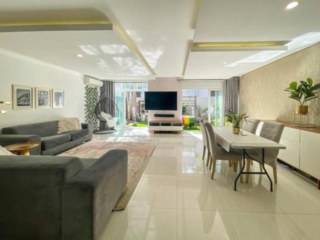 Townhouse for sale in Alexandra, Gauteng