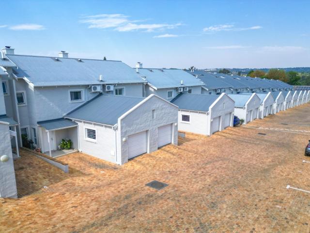 Townhouse for sale in Alexandra, Gauteng