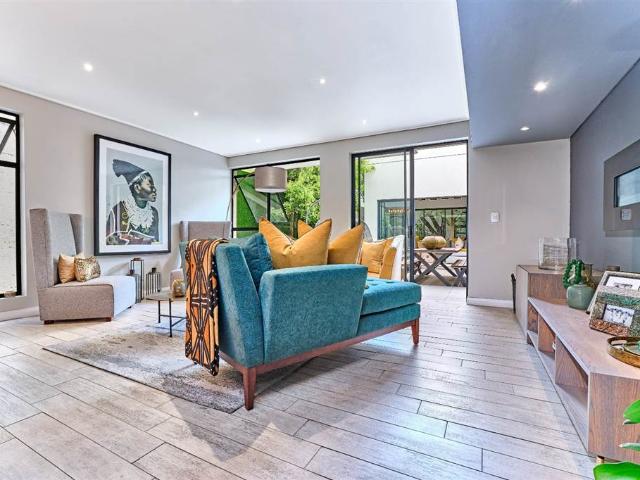 Townhouse for sale in Vosloorus, Gauteng