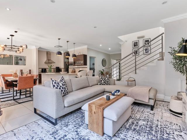 Townhouse for sale in Sandton, City of Johannesburg Metropolitan Municipality