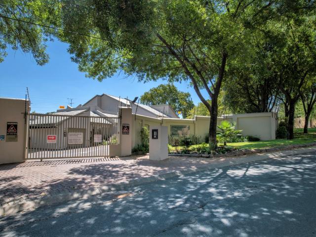 Townhouse for rent in Sandton