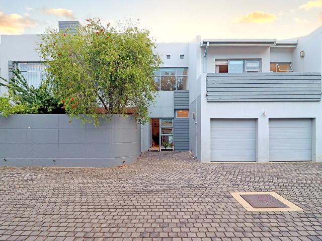 Townhouse for sale in Alexandra, Gauteng