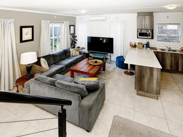 Townhouse for rent in Cape Town, Western Cape
