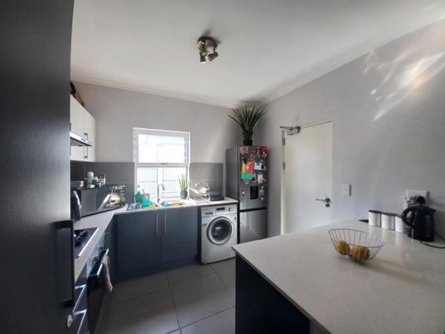 Townhouse for rent in Cape Town, Western Cape