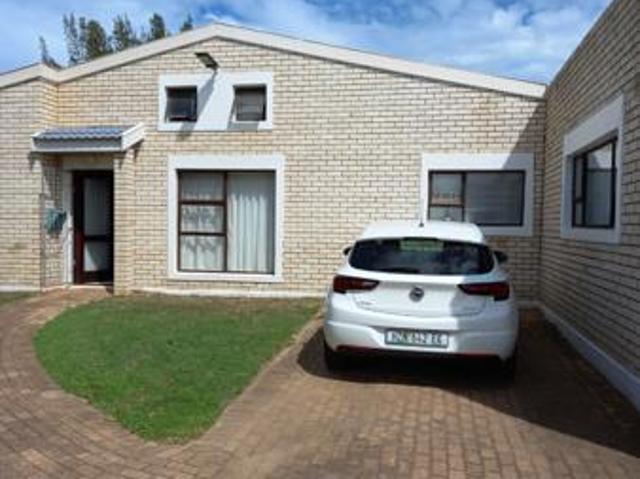 Townhouse for sale in Cape St Francis, Eastern Cape