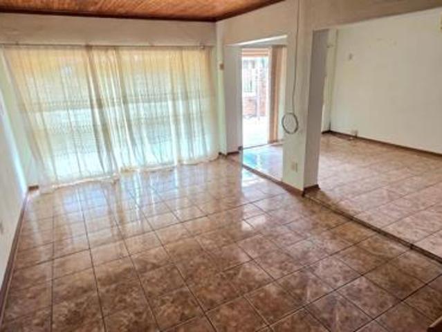 Townhouse for sale in Frances Baard, Northern Cape