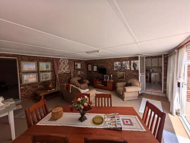 Townhouse for sale in Frances Baard, Northern Cape