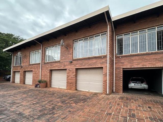 House for rent in Waterkloof, Gauteng