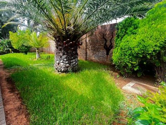 Townhouse for sale in Frances Baard, Northern Cape