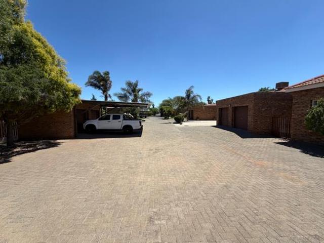 Townhouse for sale in Frances Baard, Northern Cape