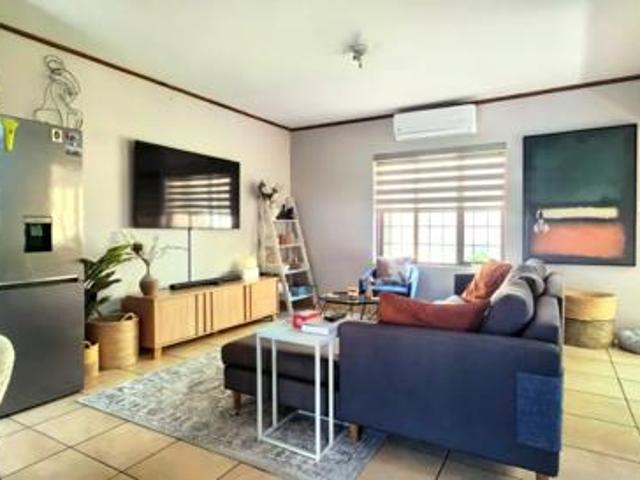 Townhouse for sale in Tlhabane, North West