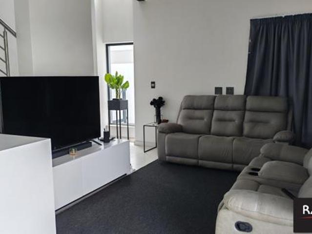 Townhouse for rent in Rustenburg Local Municipality, Bojanala Platinum District Municipality