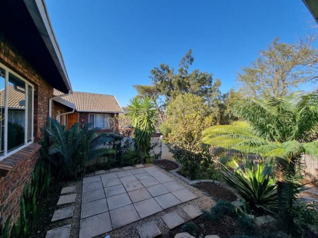 Townhouse for rent in Rustenburg