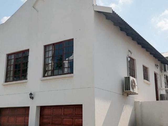 Townhouse for sale in Tlhabane, North West