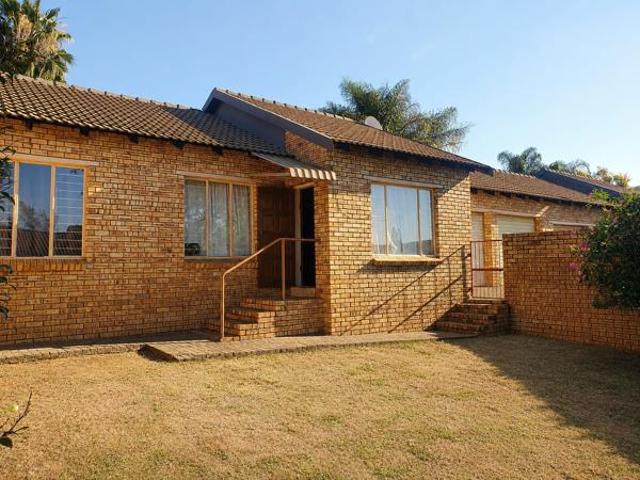 Townhouse for rent in Tlhabane, North West