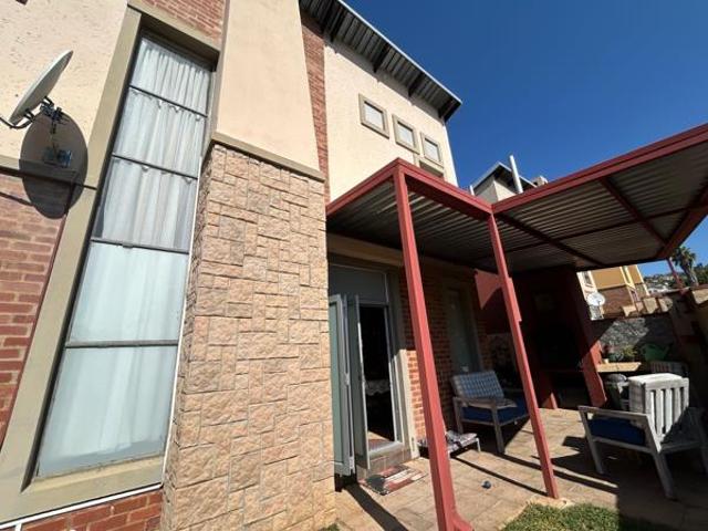 Townhouse for sale in Tlhabane, North West