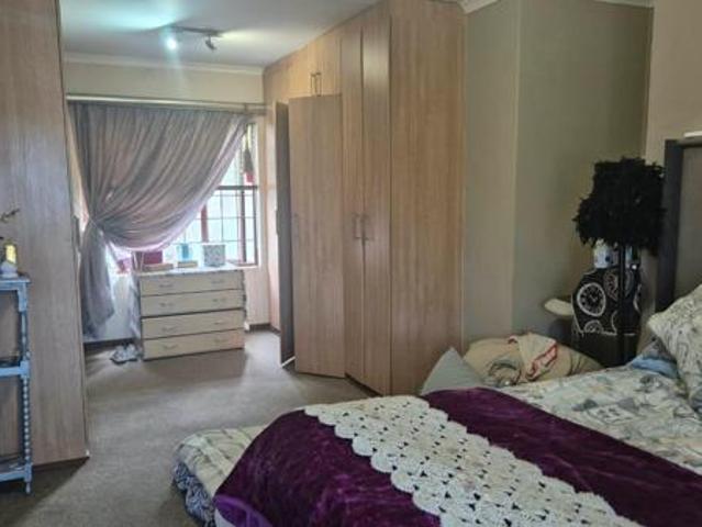 Townhouse for rent in Rustenburg Local Municipality, Bojanala Platinum District Municipality