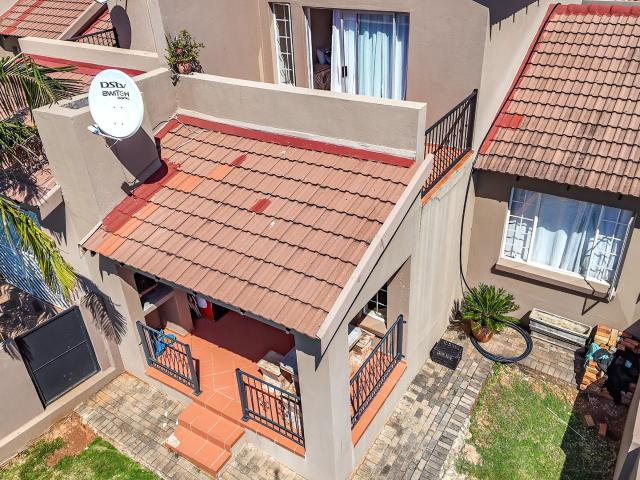 Townhouse for sale in Tlhabane, North West