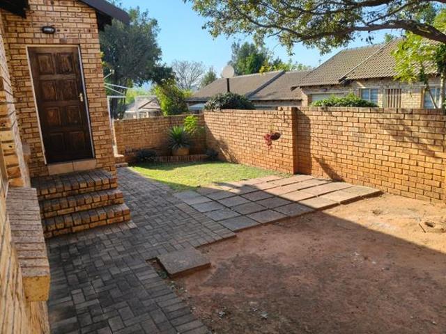 Townhouse for rent in Tlhabane, North West