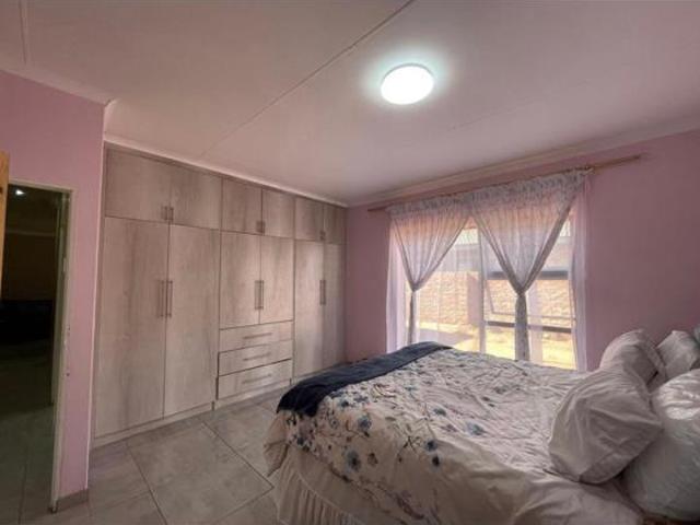 Townhouse for sale in Frances Baard, Northern Cape