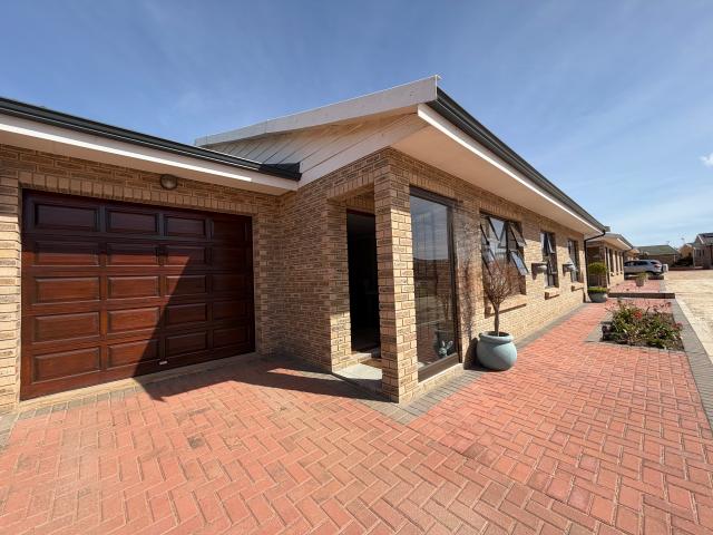 Townhouse for sale in Cape St Francis, Eastern Cape