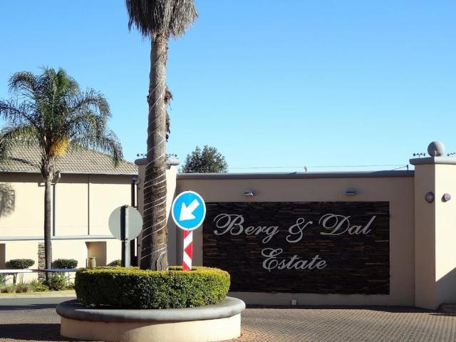 Townhouse for sale in Kagiso, Gauteng