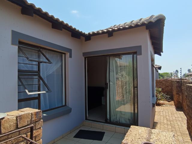 Townhouse for sale in Akasia, Gauteng