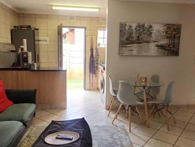 Townhouse for rent in Waterkloof, Gauteng