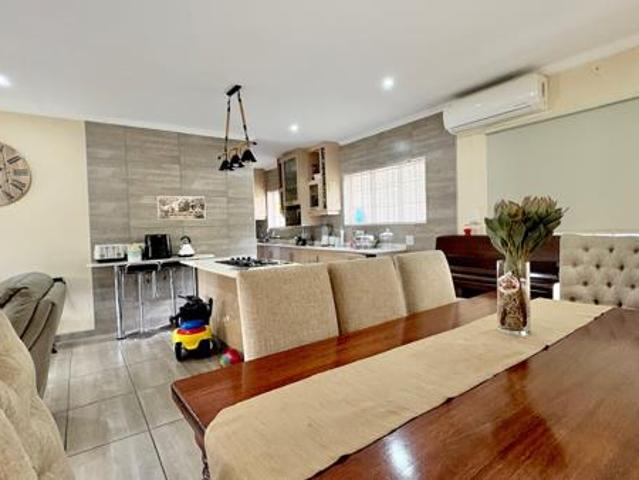 Townhouse for sale in Umgungundlovu, Kwazulu-natal