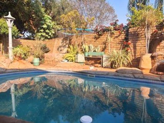 Townhouse for sale in Potgietersrus, Limpopo